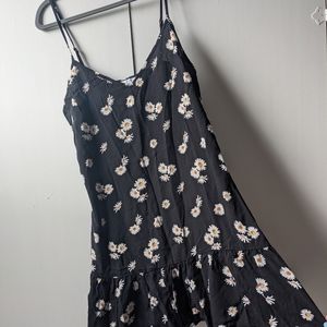 Daisy sundress- New With Tags